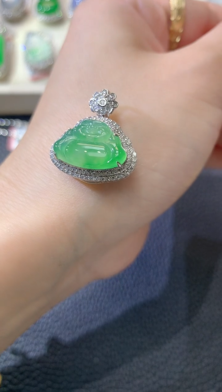 【闪购商品】翡翠吊坠(不含链)18K金镶嵌A78