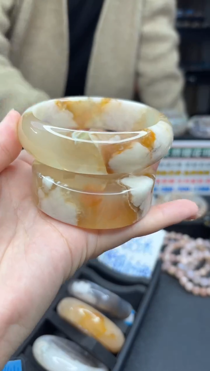 【闪购商品】石英质玉手镯未镶嵌630（65圈赠送镯心）