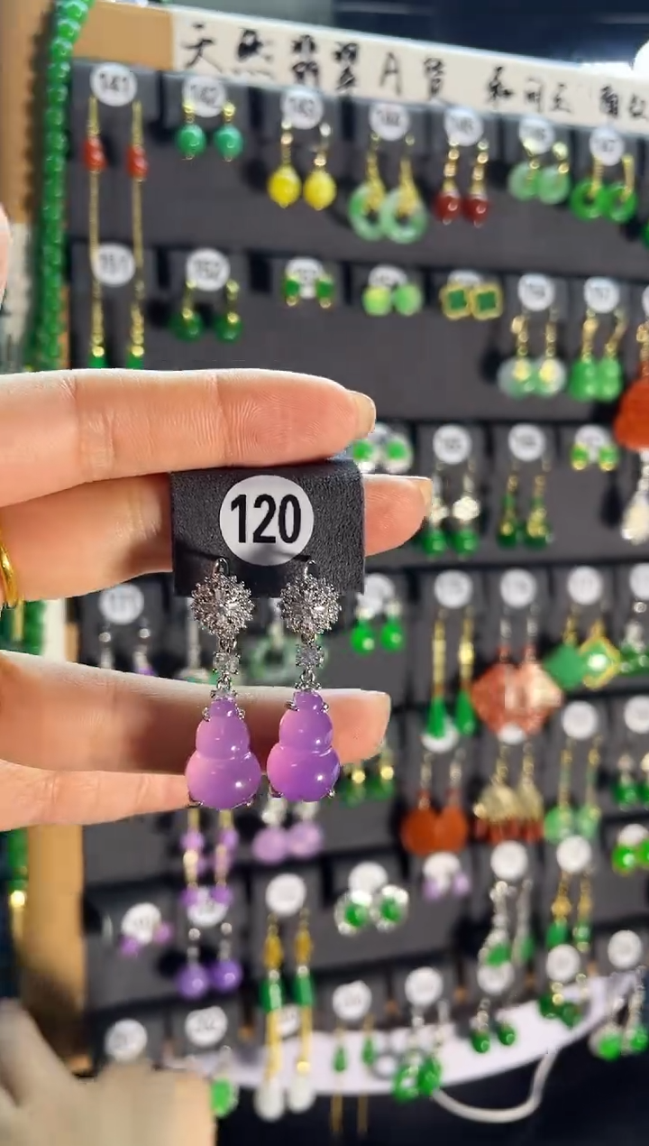 【闪购商品】翡翠耳饰银S925镶嵌120...