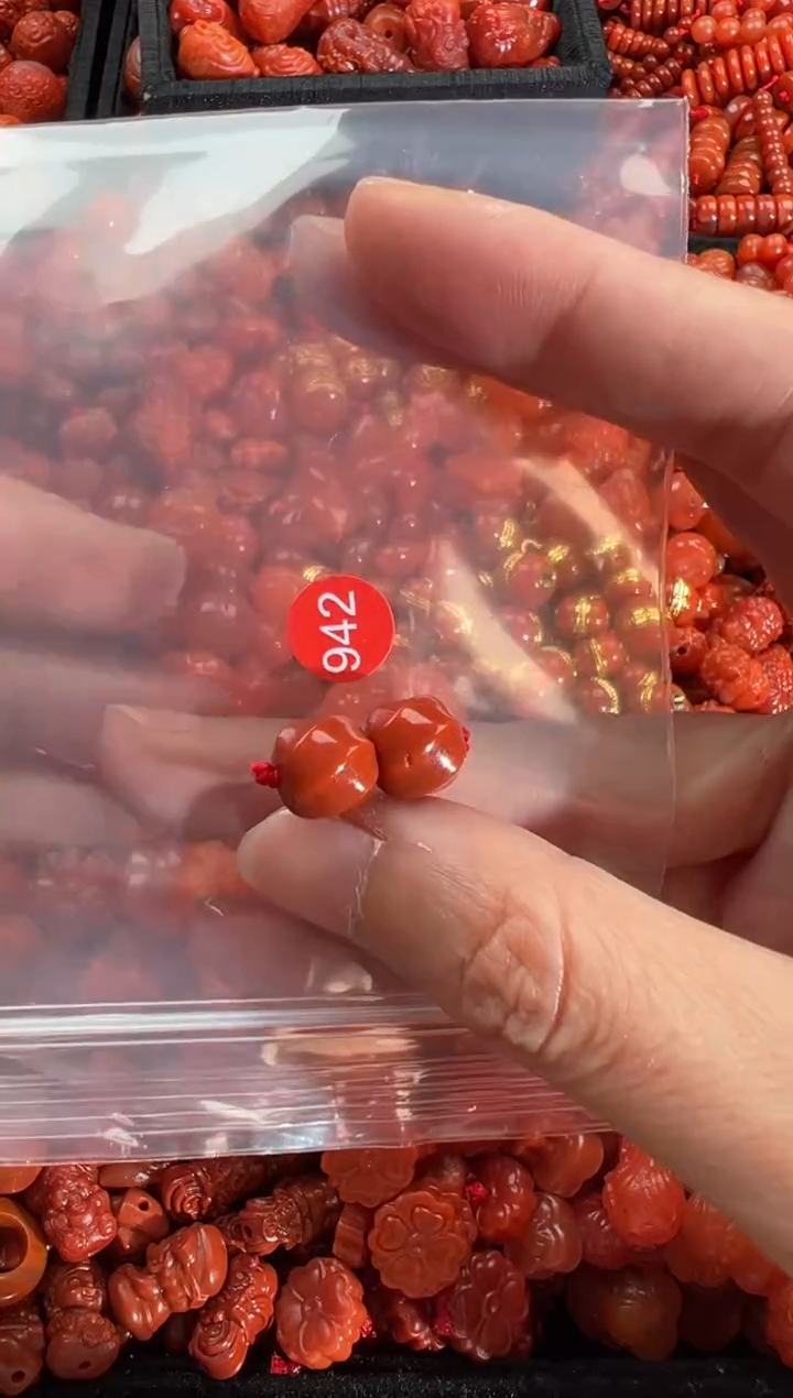 【闪购商品】南红玛瑙颈饰未镶嵌2