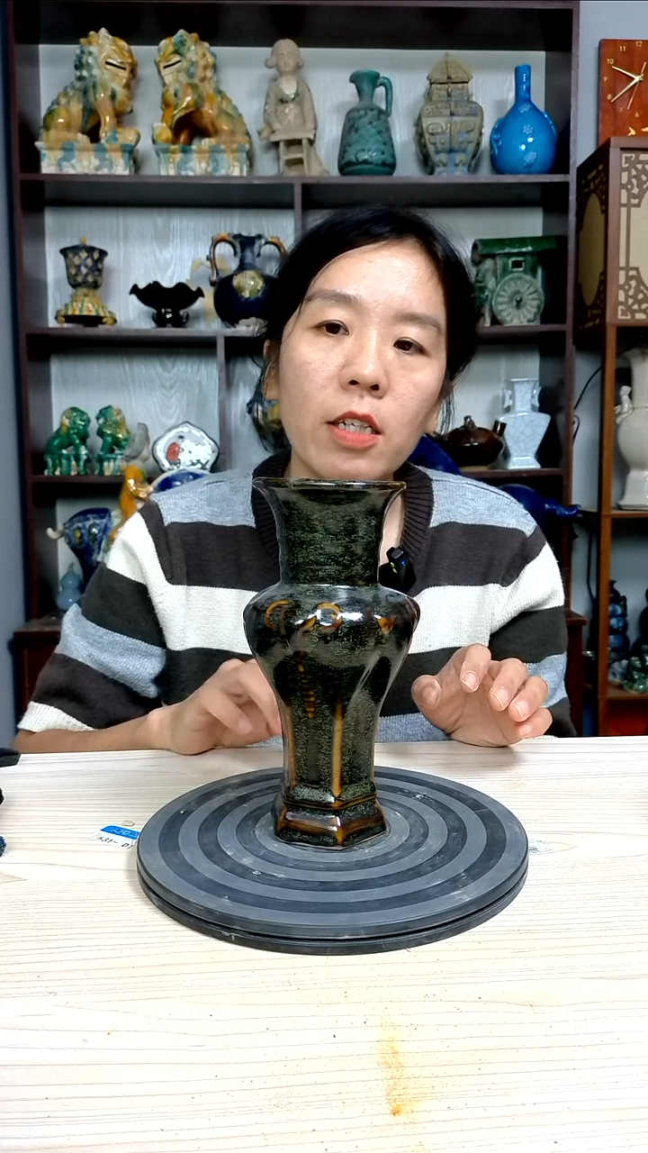 经典精美复古风格瓷器