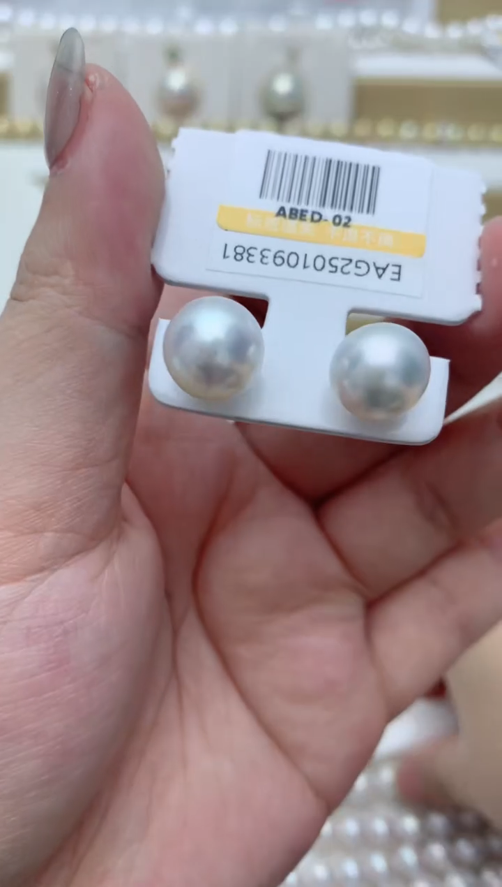 【闪购商品】海水珍珠耳饰18K金镶嵌e69 