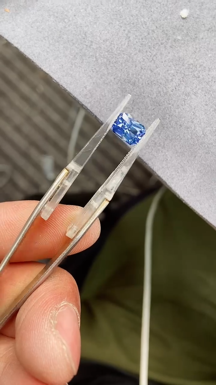 【闪购商品】蓝宝石裸石未镶嵌2.3