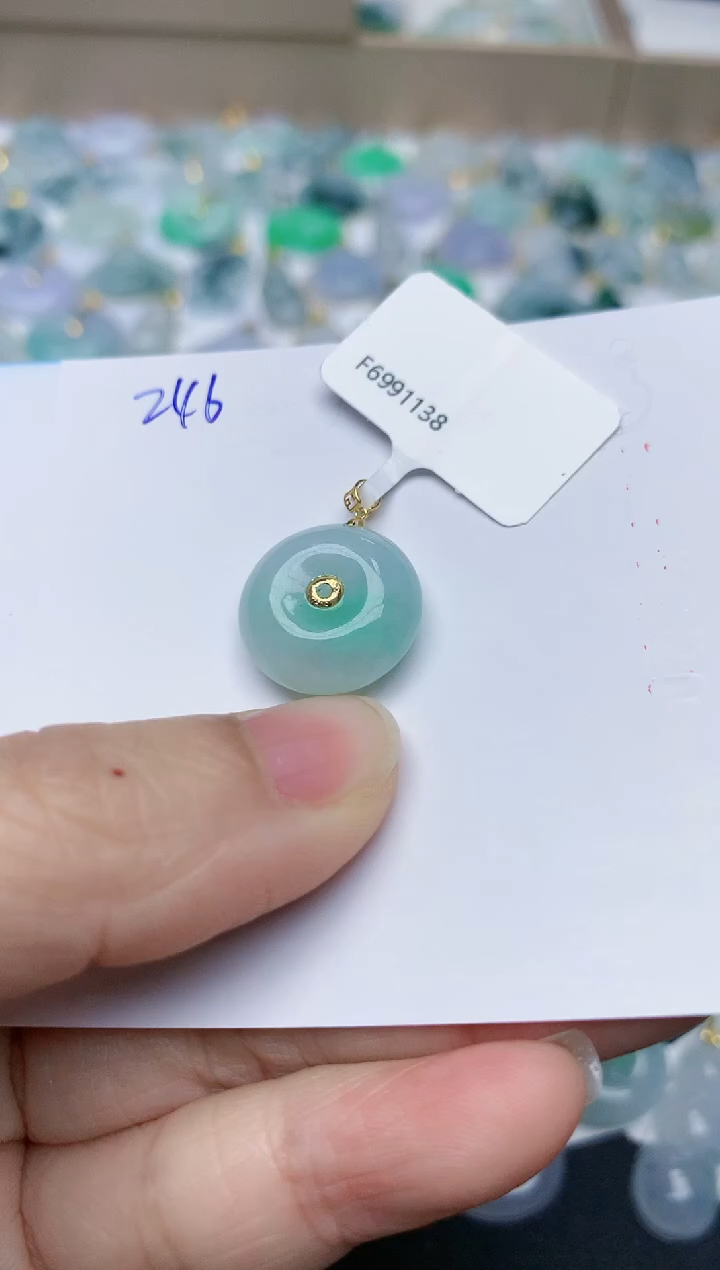 【闪购商品】翡翠颈饰18K金镶嵌天然翡翠A货    246