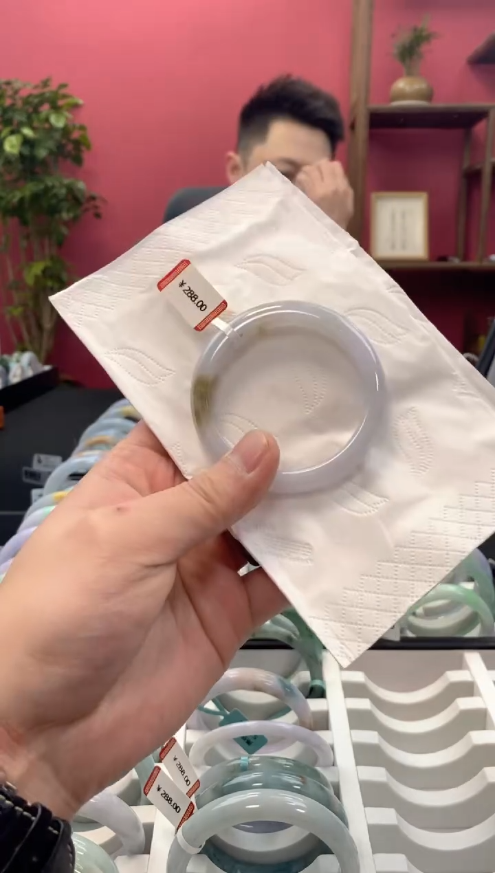 【闪购商品】翡翠手镯未镶嵌00003895