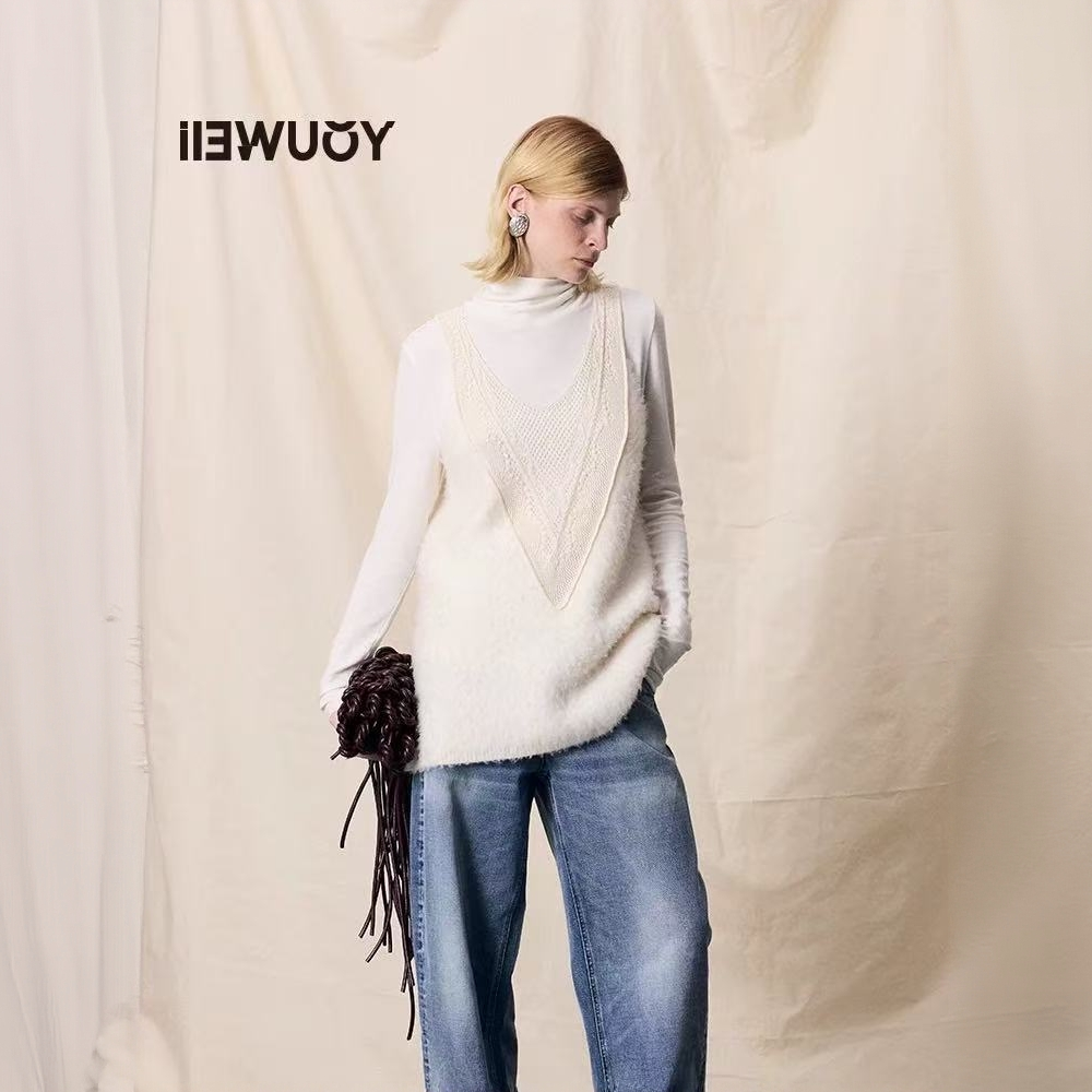 【VIINS】YOUWEI有尾2025冬季新品提织蕾丝深V毛背心5402