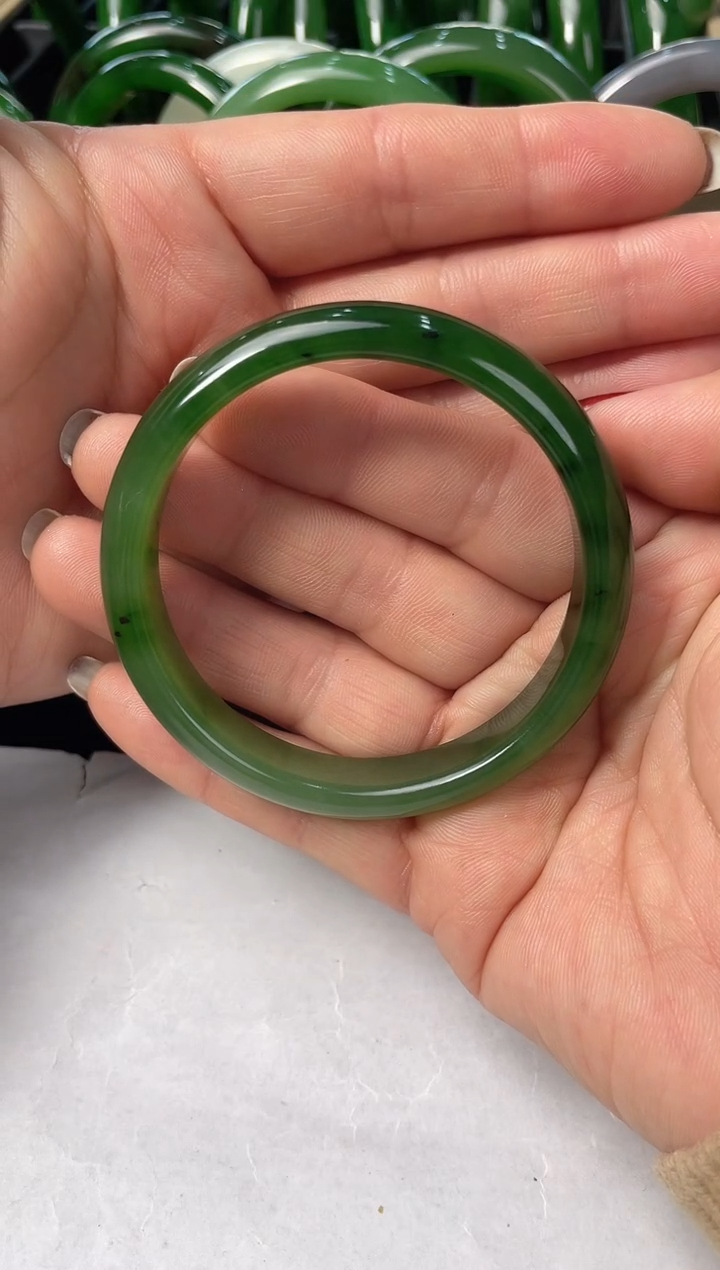 【闪购商品】和田玉（碧玉）手镯未镶嵌碧玉手镯