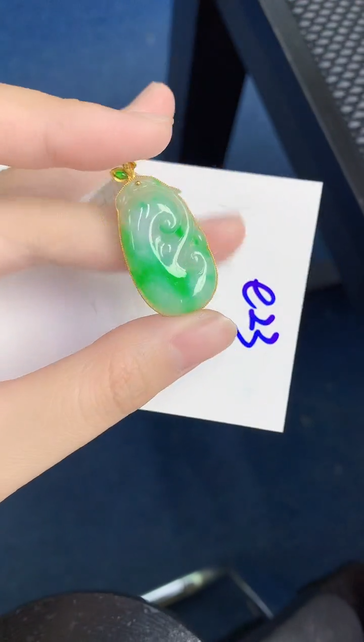 【闪购商品】翡翠颈饰18K金镶嵌000000000