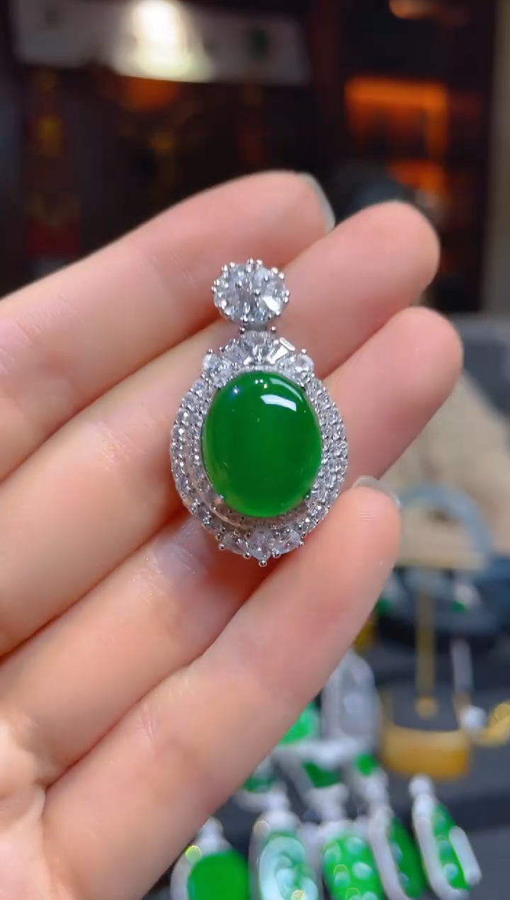 【闪购商品】翡翠颈饰银S925镶嵌118503-天然A货翡翠