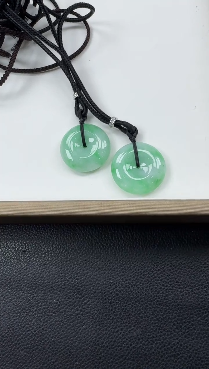 【闪购商品】翡翠颈饰未镶嵌YM911-4平安扣