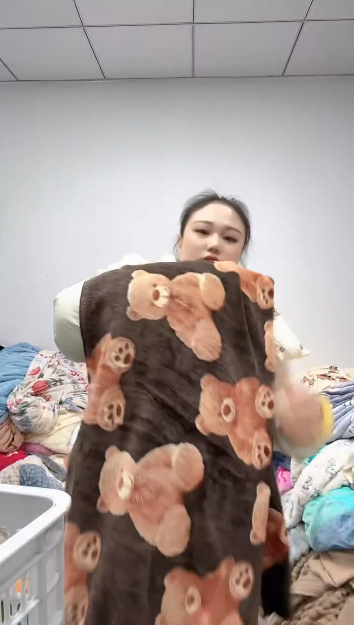 法兰绒2.4X1.8左右以主播所说为准