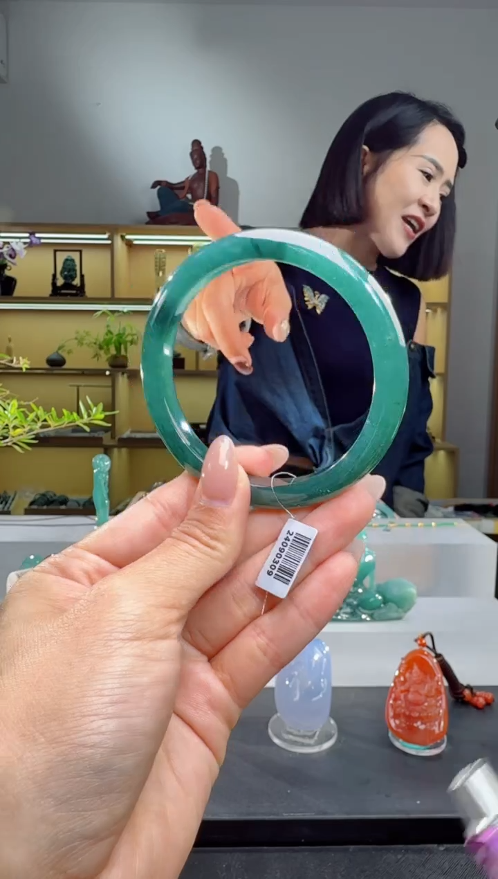 未镶嵌手镯翡翠60.4圈