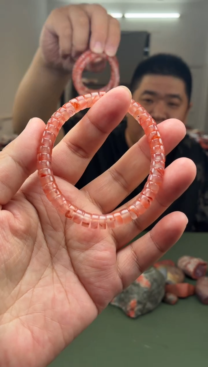 手串未镶嵌南红玛瑙单圈手串一条约7mm多样性发货