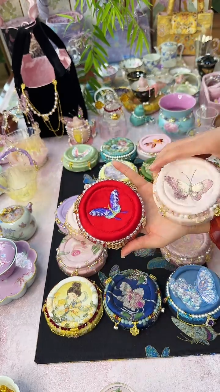 132真丝木托 带链条