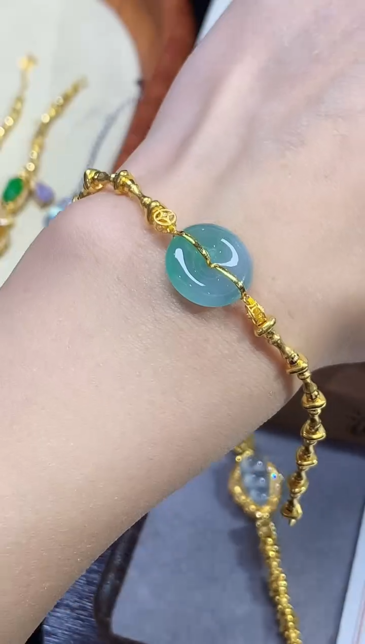 18K金镶嵌手链翡翠X2177多样性发其一