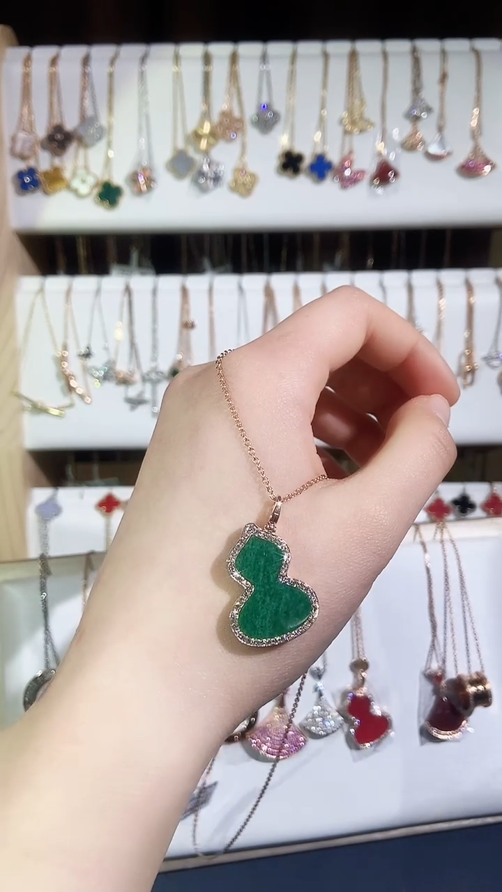 【闪购商品】钻石颈饰18K金镶嵌钻石K玫绿葫芦