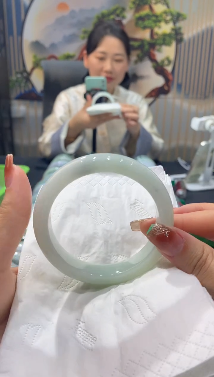 【闪购商品】翡翠手镯未镶嵌00001612