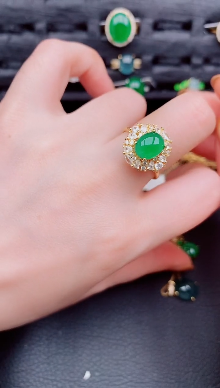 【闪购商品】翡翠戒指银S925镶嵌天然A货翡翠729