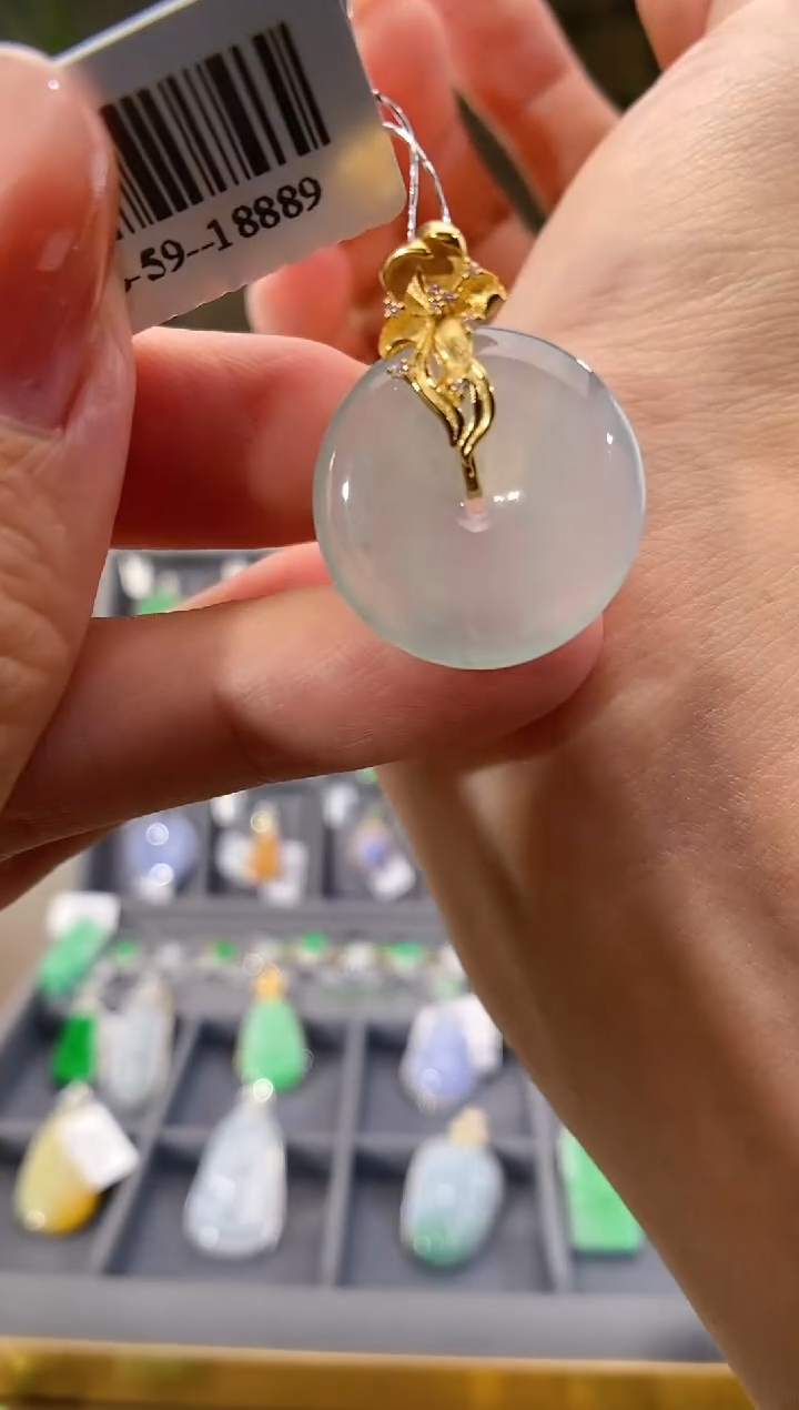 吊坠(不含链)18K金镶嵌翡翠平安扣