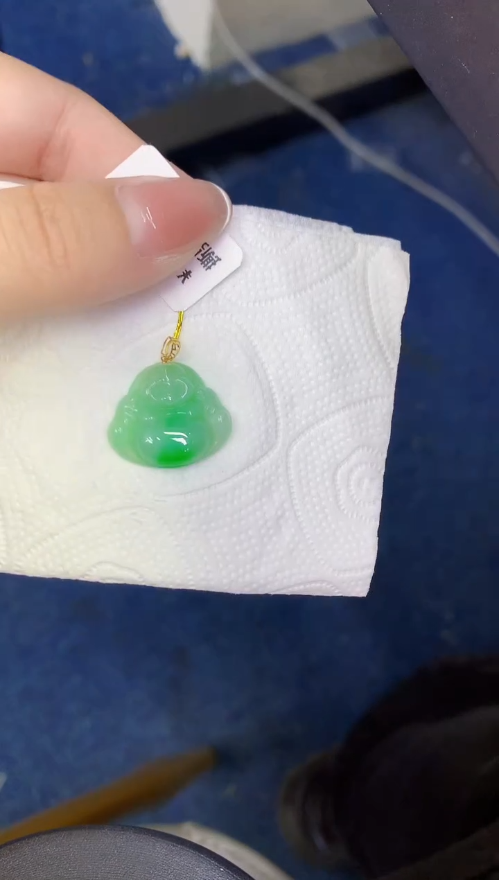 颈饰18K金镶嵌翡翠缅甸天然翡翠a货