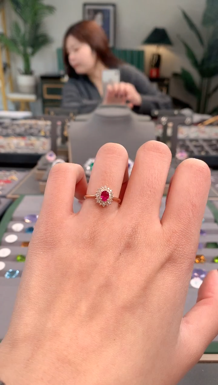 【闪购商品】红宝石戒指18K金镶嵌红宝石