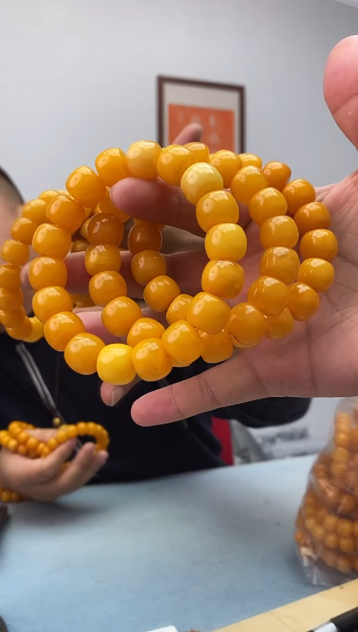 琥珀未镶嵌珠宝奇石假一罚十，多样性发一件025