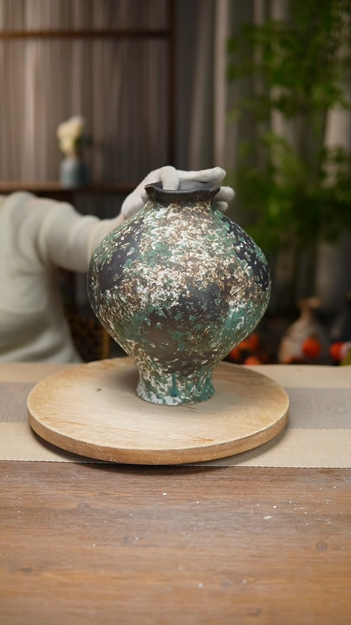 【闪购商品】陶瓷花器涂鸦绿灯笼