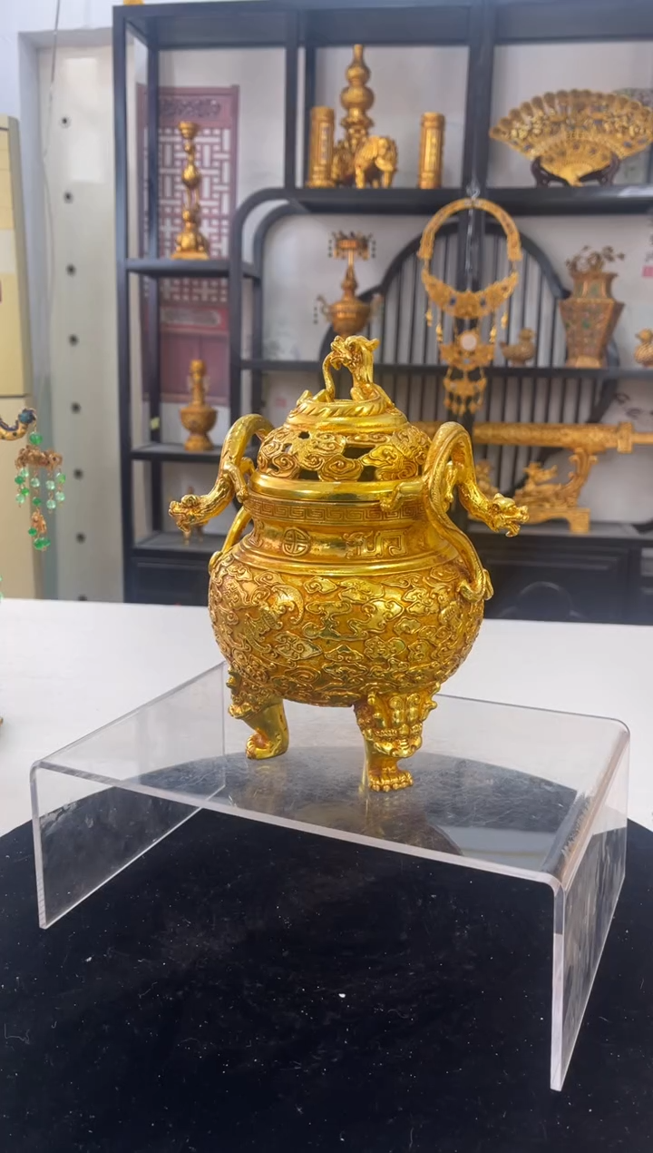 紫铜鎏金香薰炉一个