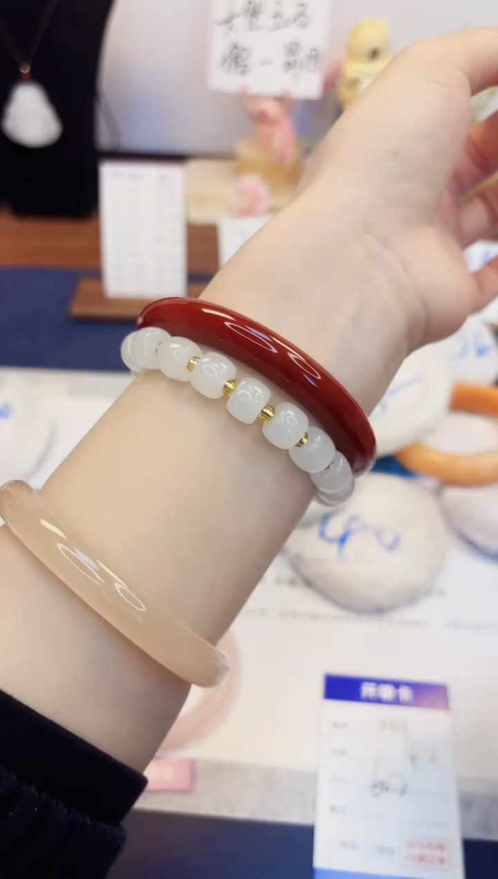 【闪购商品】石英质玉手镯未镶嵌52-玛瑙-圈口60