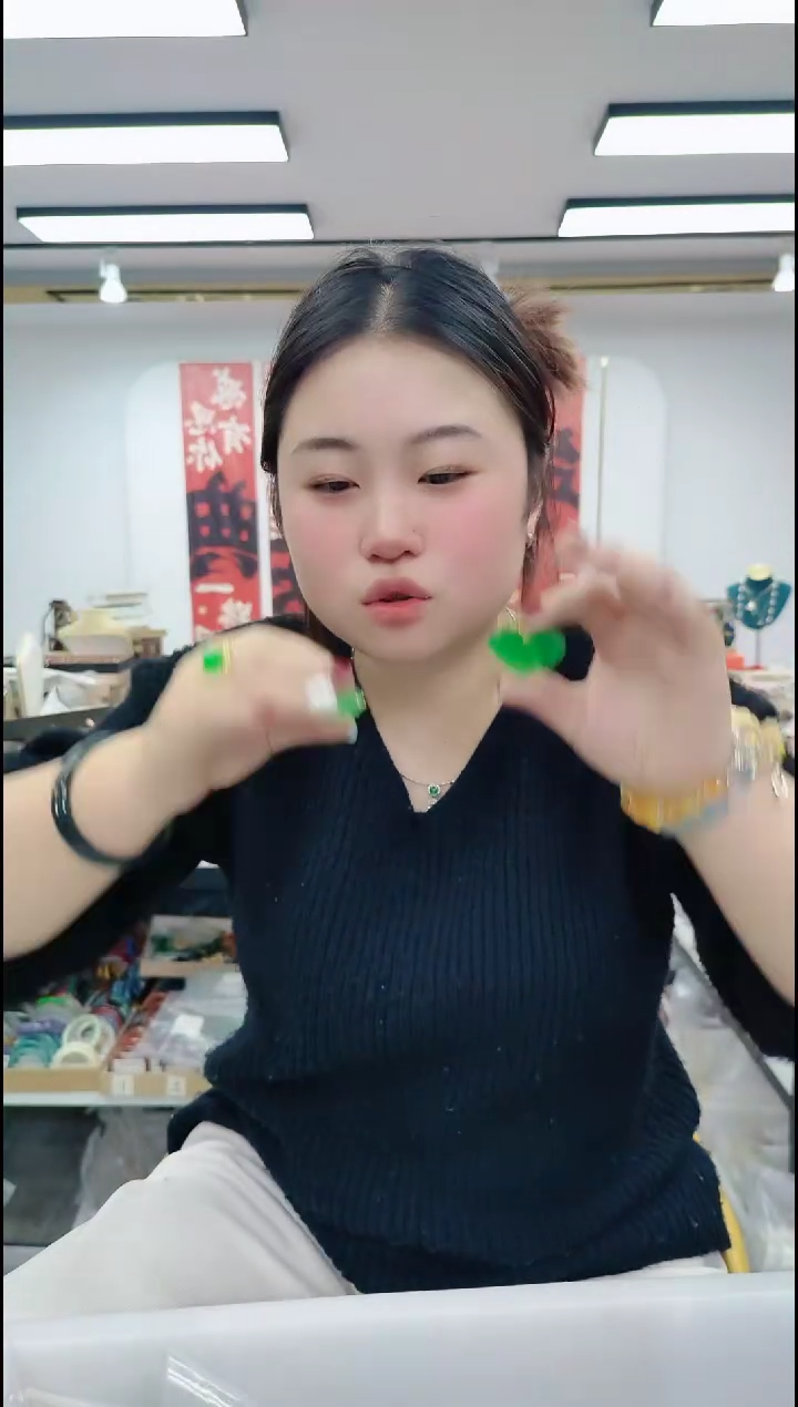 【闪购商品】玛瑙/玉髓颈饰合金25141 绿色蝴蝶