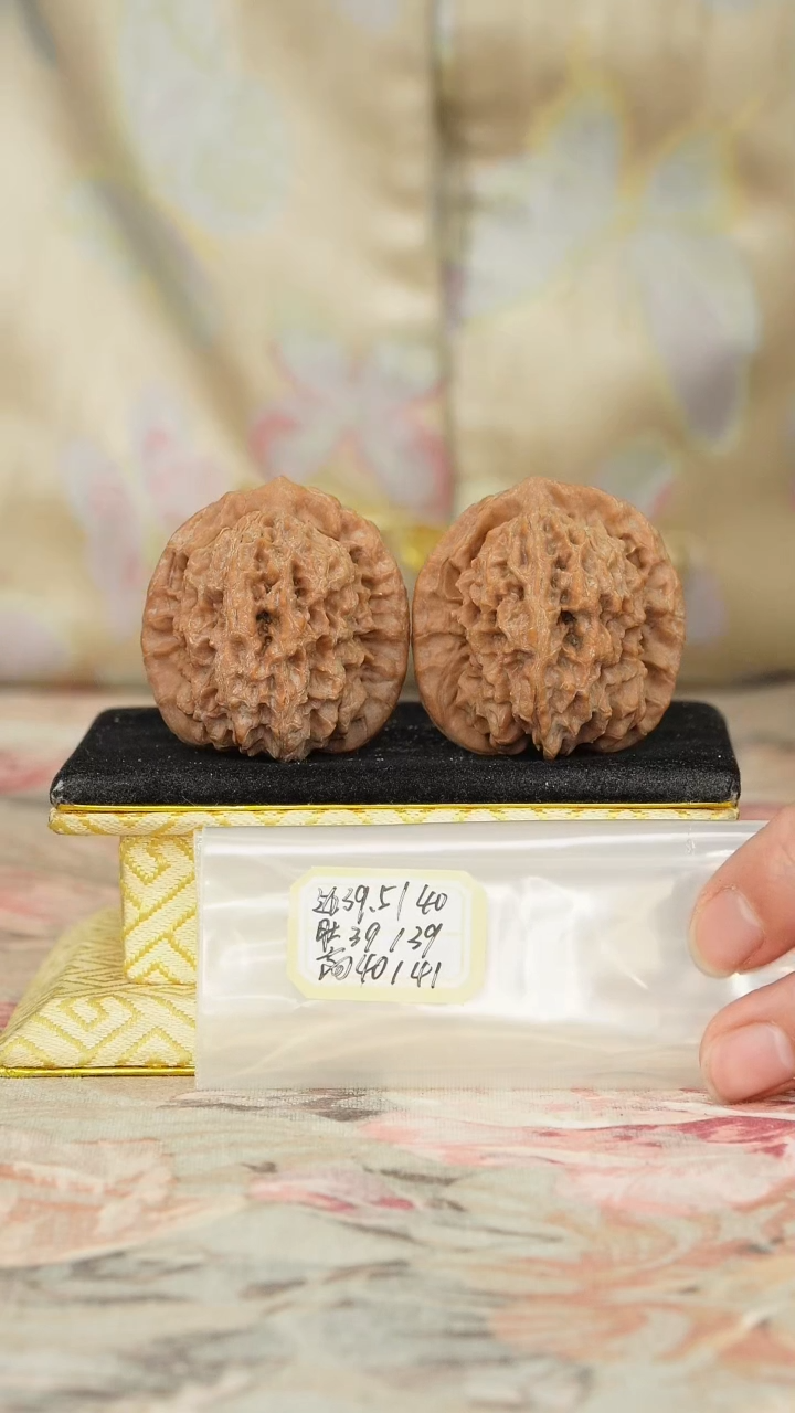 【闪购商品】文玩核桃把件非嫁接马老四