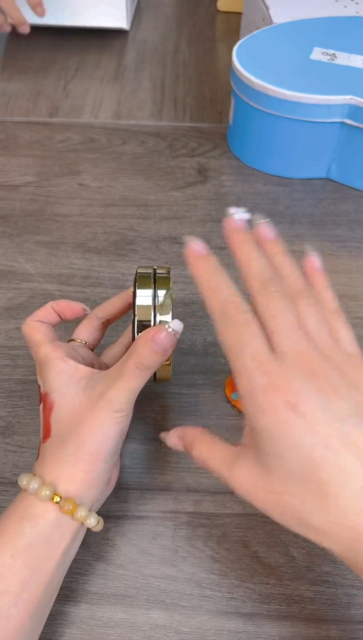 瓷片新号开播漏不停@@CQ992