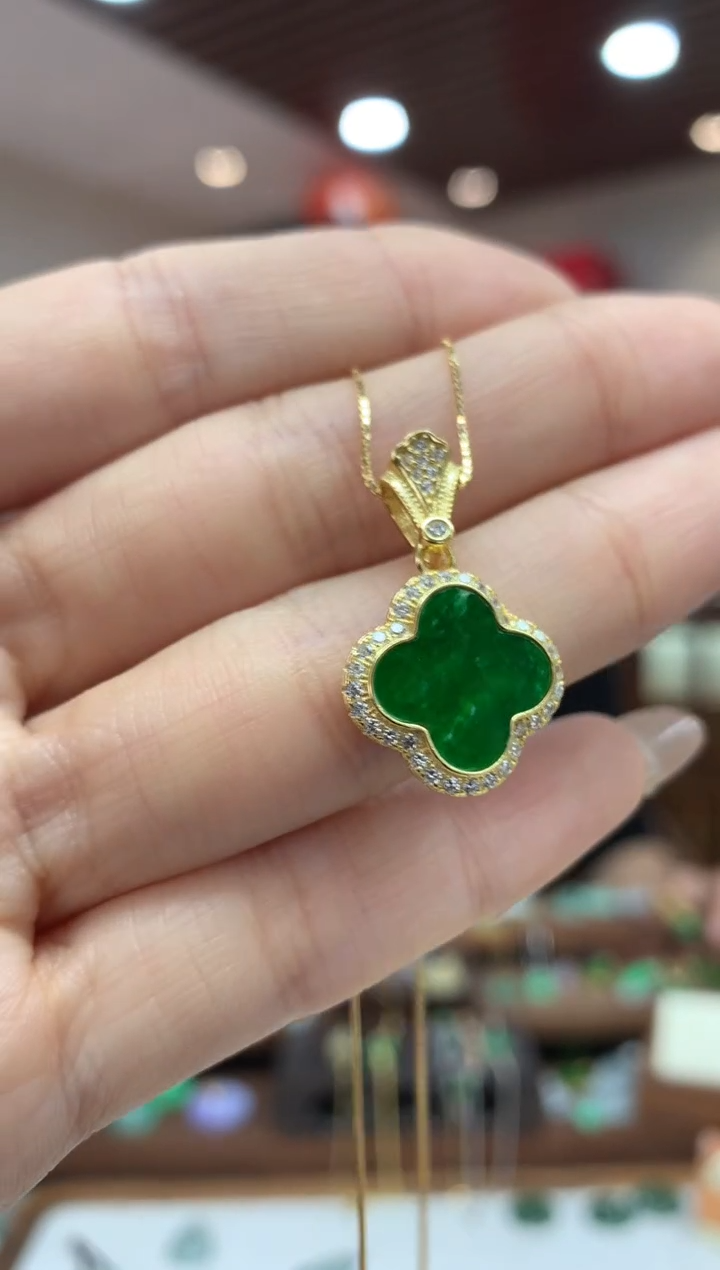 【闪购商品】翡翠吊坠(不含链)银S925镶嵌幸运草多样性发货1件