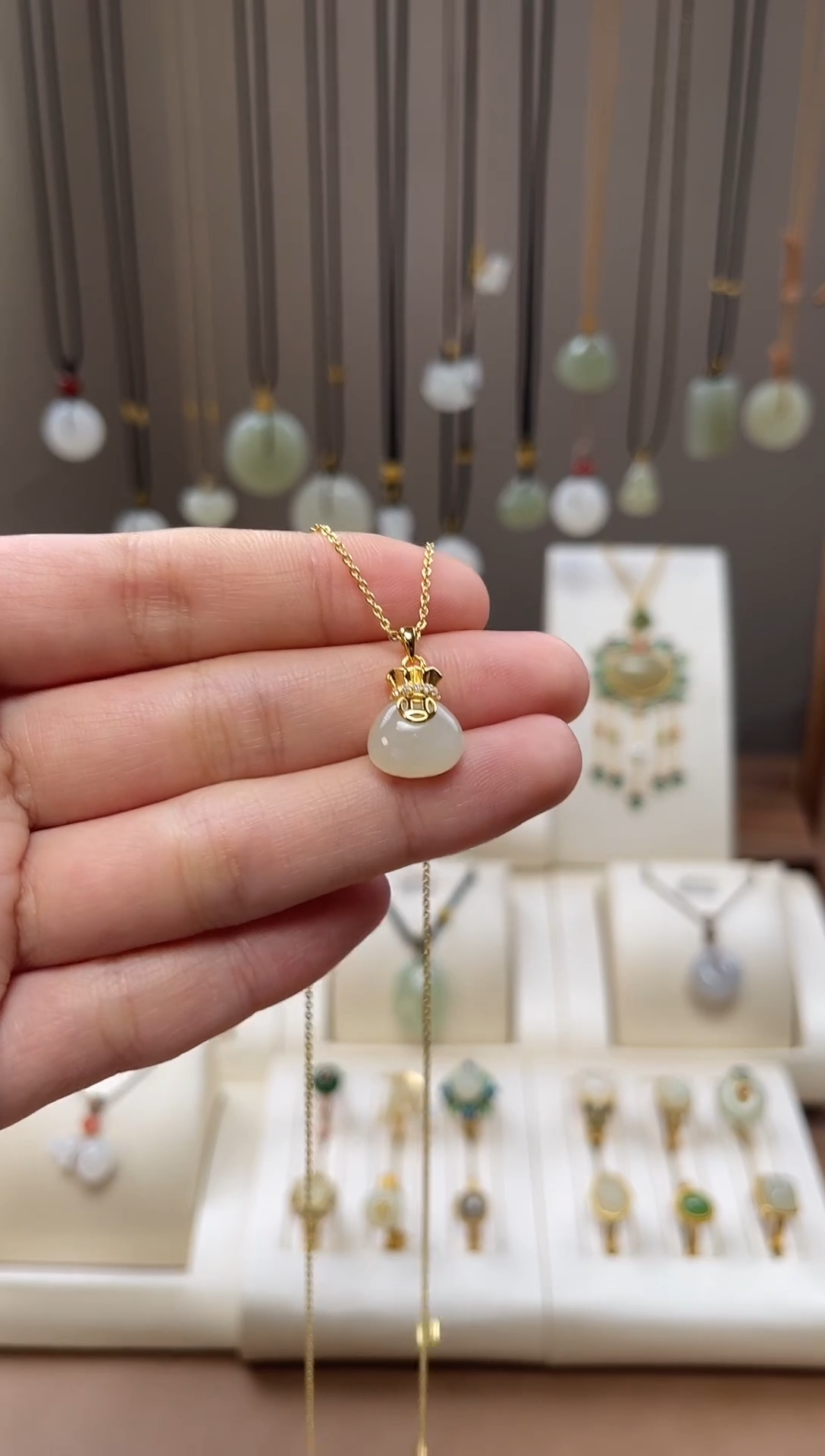 颈饰银S925镶嵌和田玉和田玉吊坠