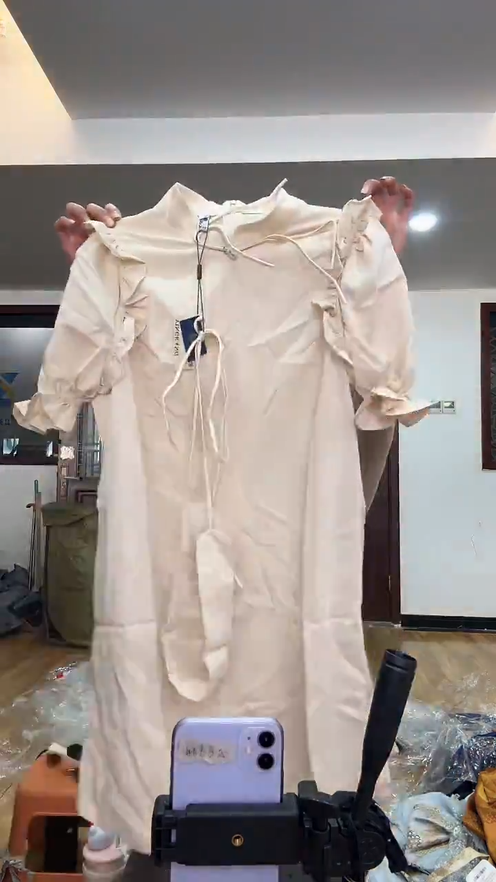 连衣裙       XL码      115-125斤