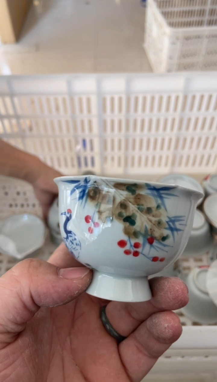 杯无运费险有瑕疵的摄影的产品有使用过的痕迹有点脏介意勿拍杯