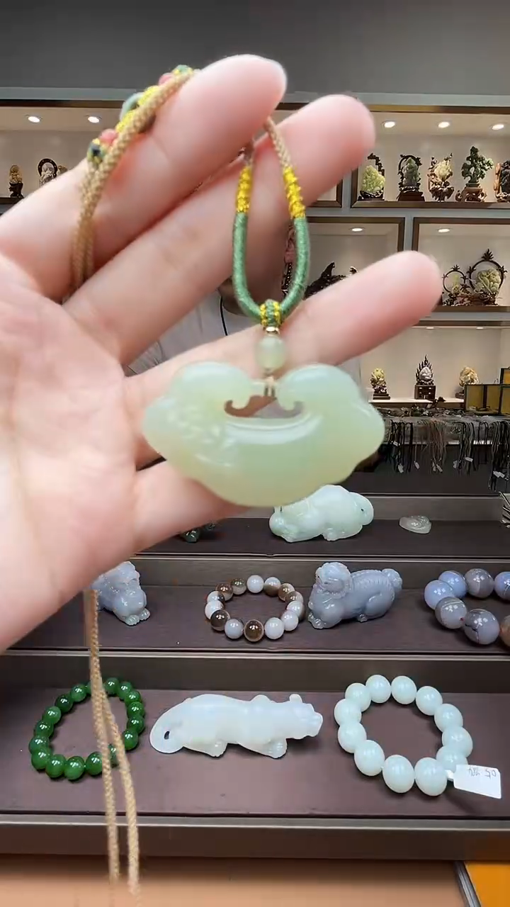 和田玉未镶嵌挂件苏