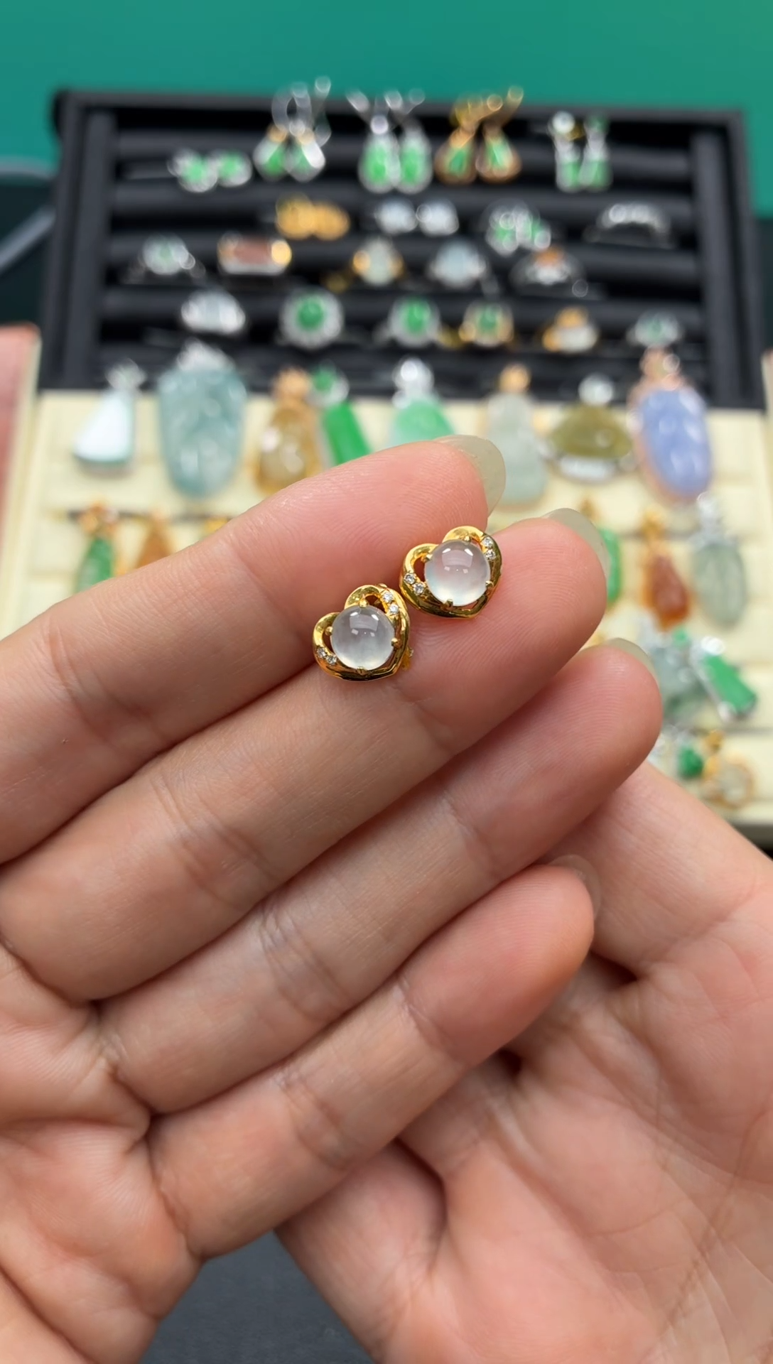 翡翠18K金镶嵌颈饰天然翡翠A货