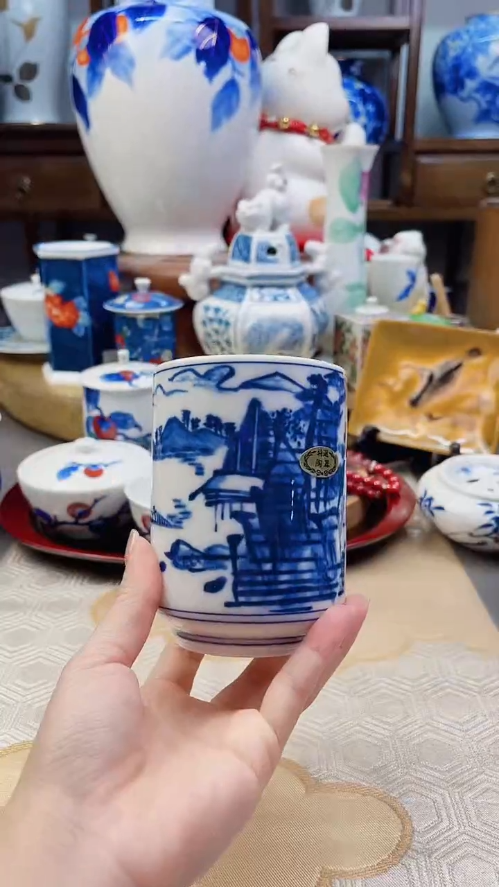 【闪购商品】盘日产青花杯一一