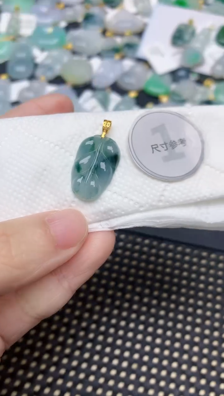 颈饰未镶嵌翡翠天然缅甸A货翡翠