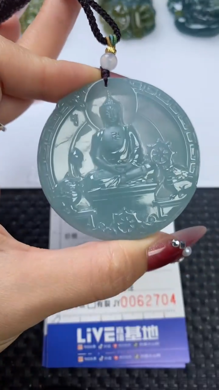 【闪购商品】翡翠颈饰未镶嵌111111111111111