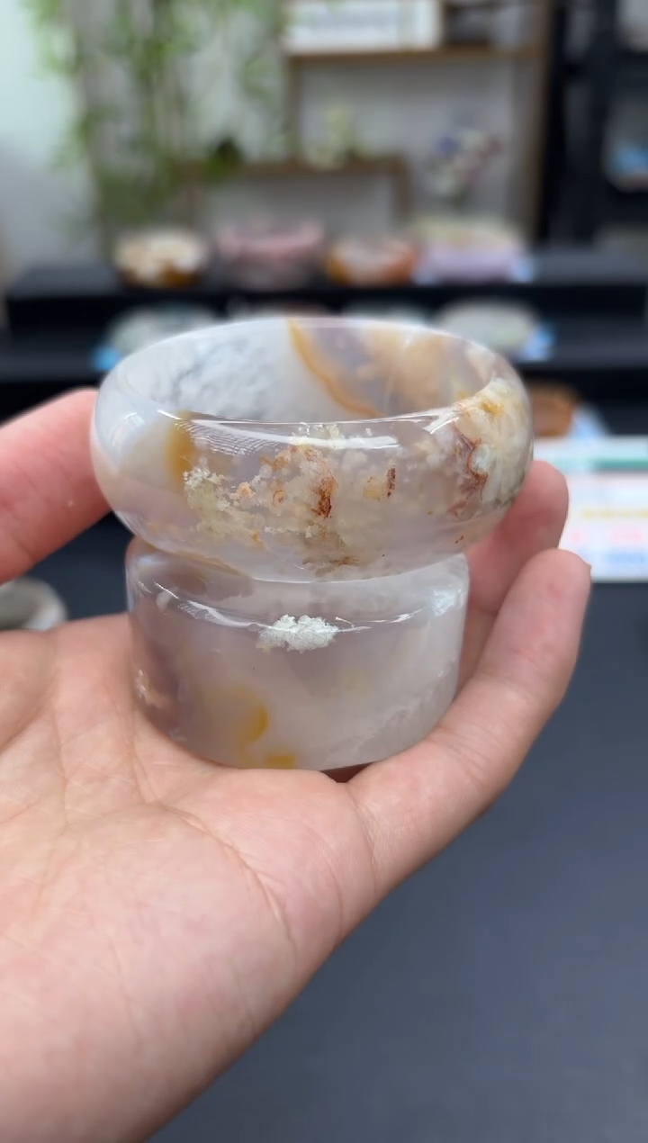 【闪购商品】石英质玉手镯未镶嵌C59(57圈赠送镯心)