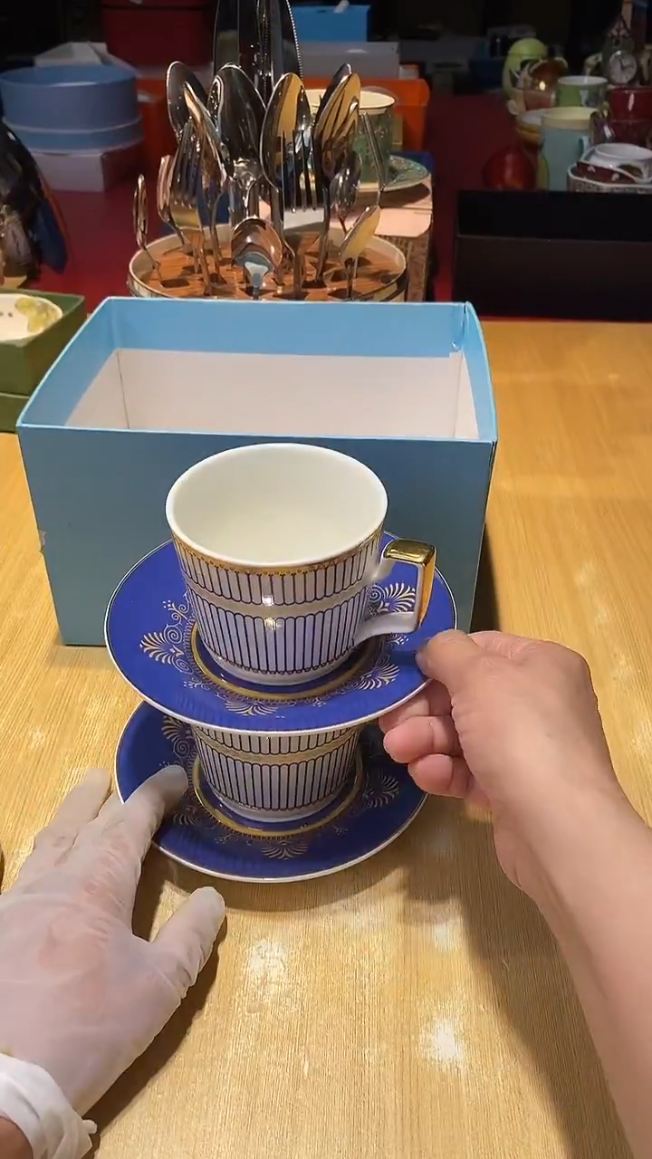 瓷片生活的本意是开心啊@@1