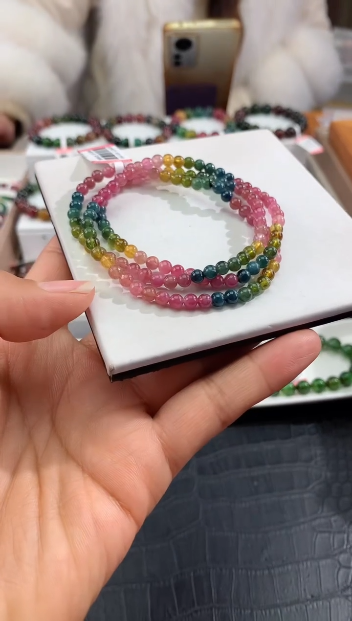 【闪购商品】碧玺手串未镶嵌多样性发一条