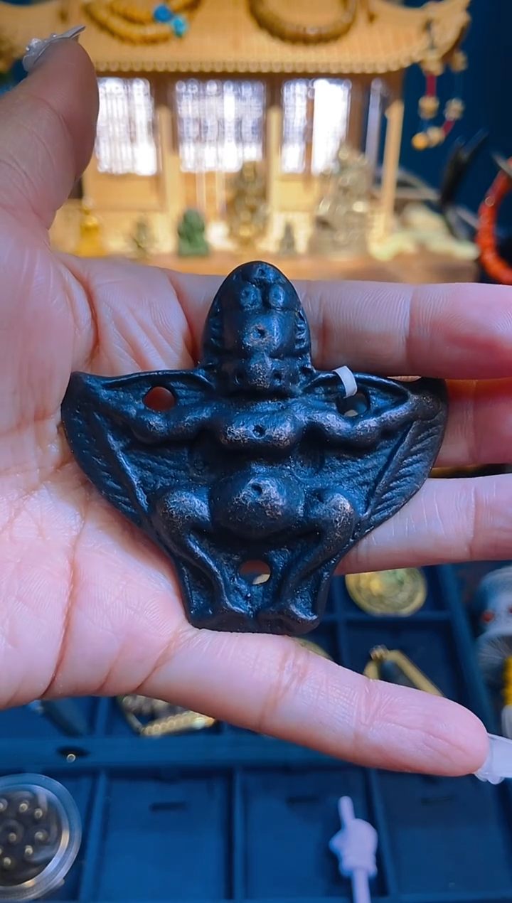 大鹏鸟挂饰哈哈哈哈哈哈哈哈哈哈哈哈看