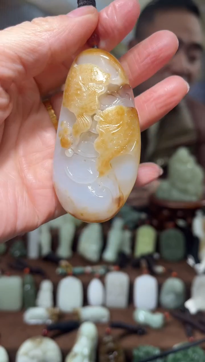 颈饰未镶嵌和田玉`