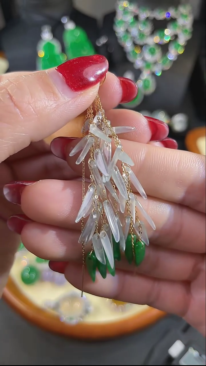 【闪购商品】翡翠耳饰18K金镶嵌翡翠