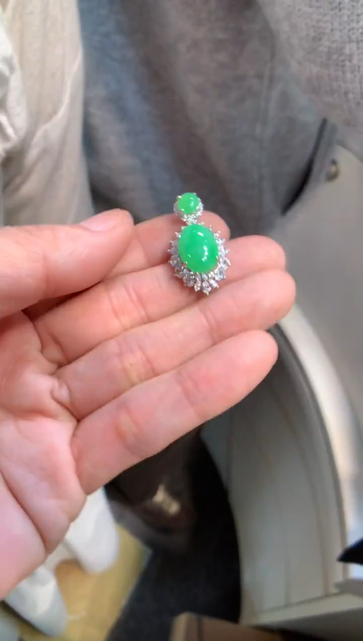 颈饰银S925镶嵌翡翠蛋面