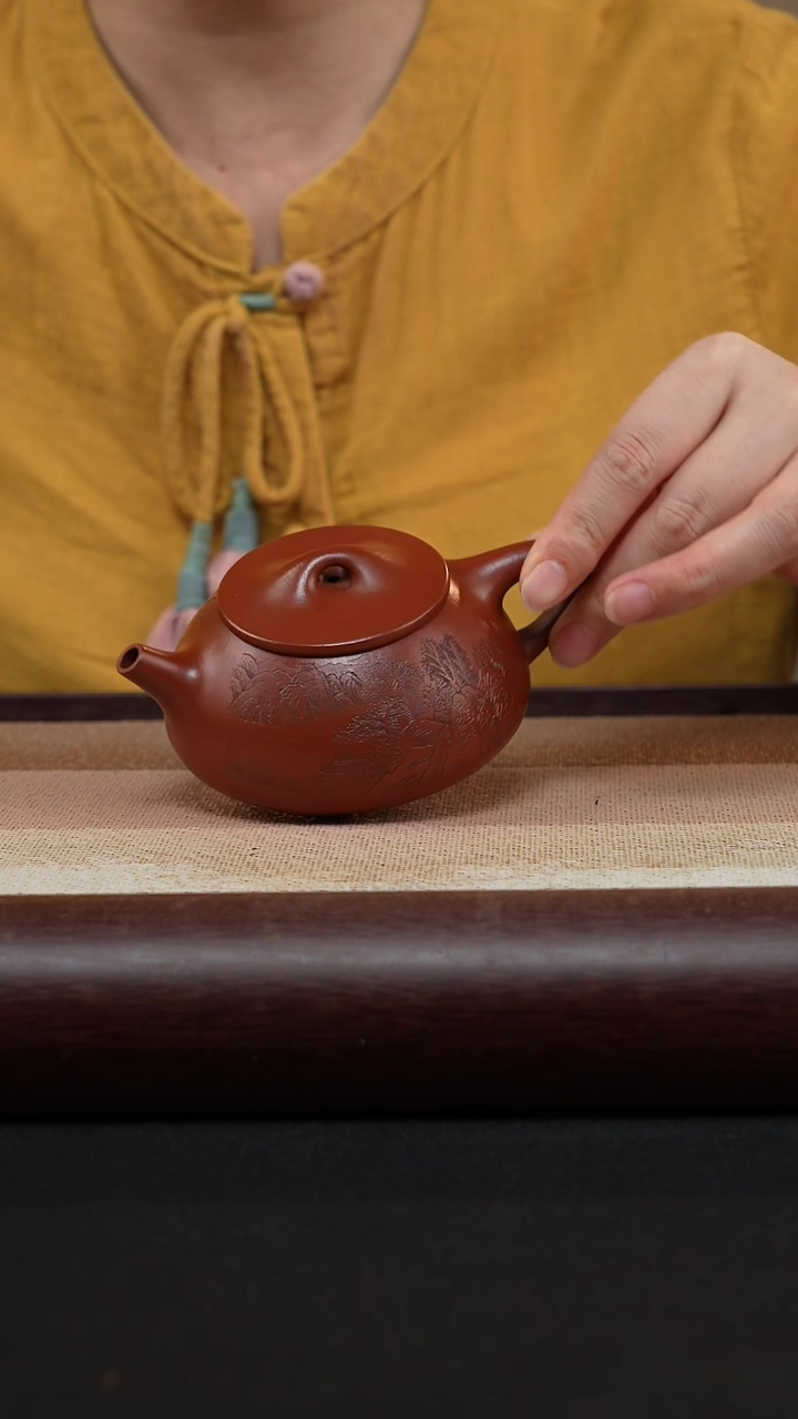【闪购商品】紫砂茶壶朱泥-刻绘景舟石瓢MH-1801