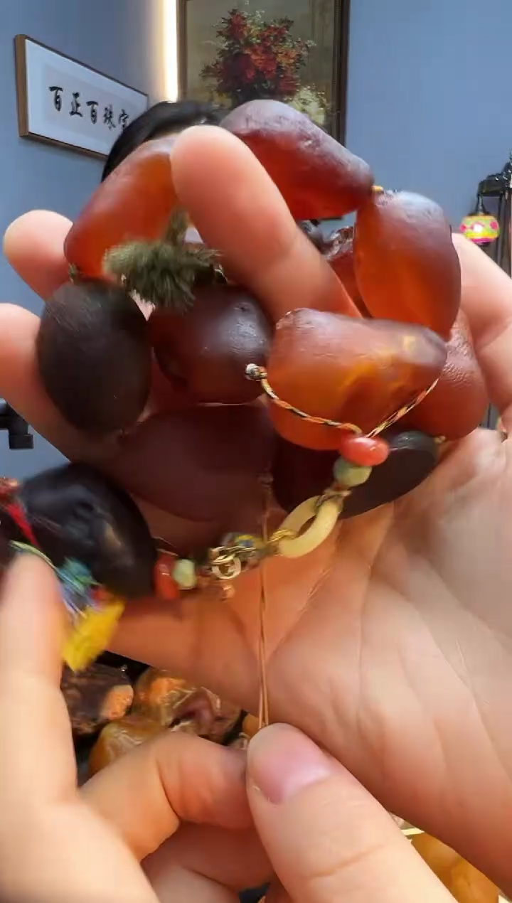 手链琥珀未镶嵌手持